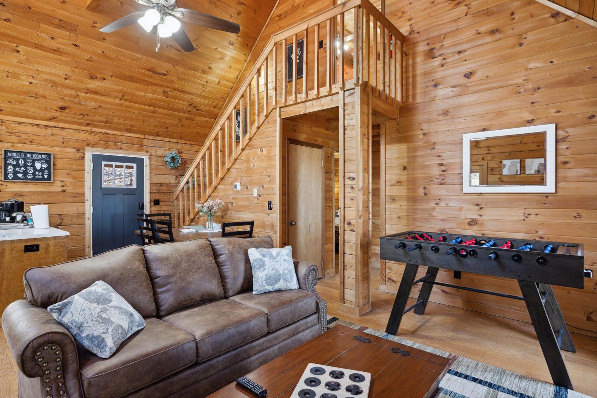 סביירוויל Cozy Family Friendly Cabin With Hot Tub, Near Gatlinburg, Pigeon Forge, Dollywood מראה חיצוני תמונה