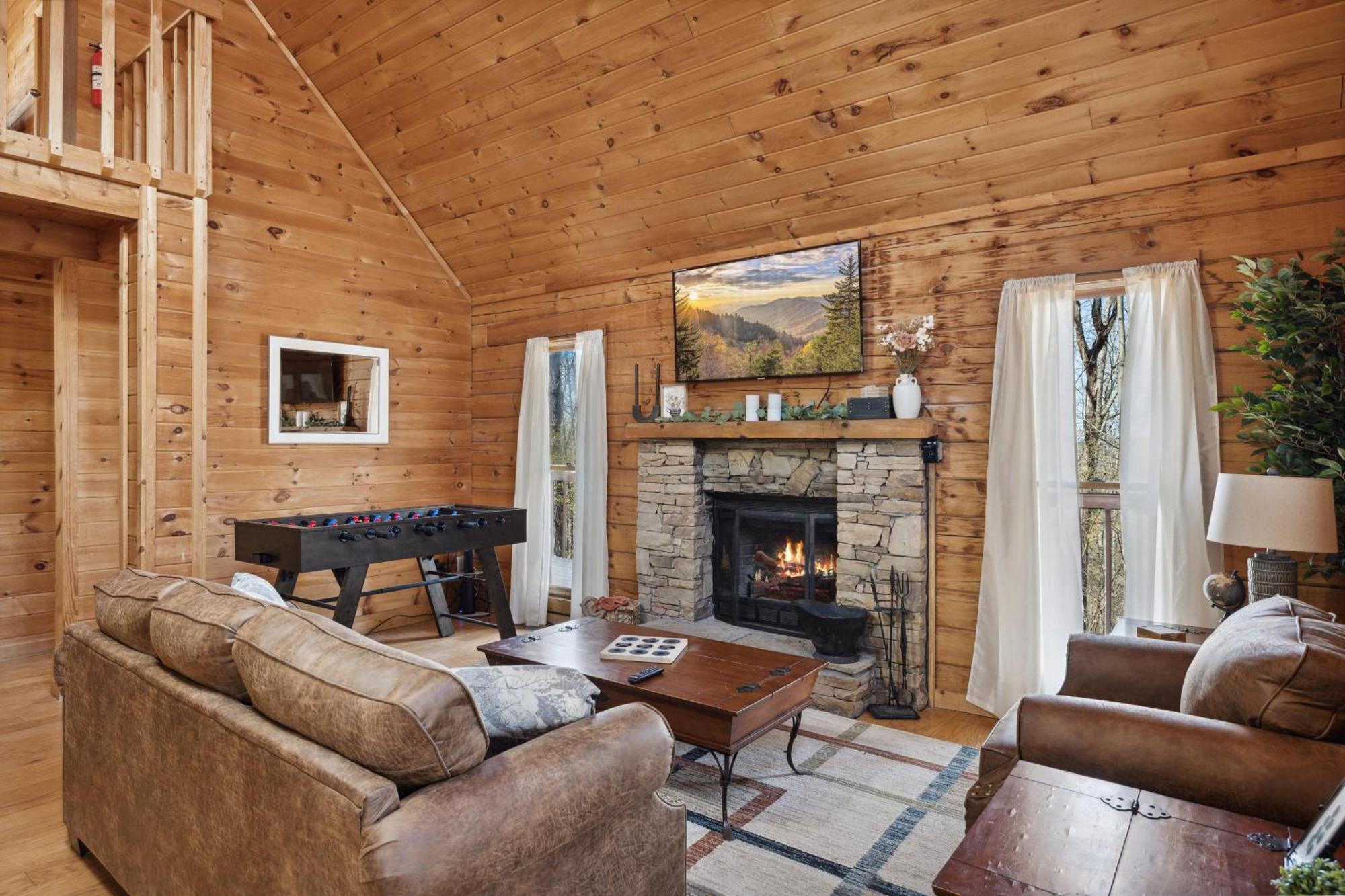 סביירוויל Cozy Family Friendly Cabin With Hot Tub, Near Gatlinburg, Pigeon Forge, Dollywood מראה חיצוני תמונה